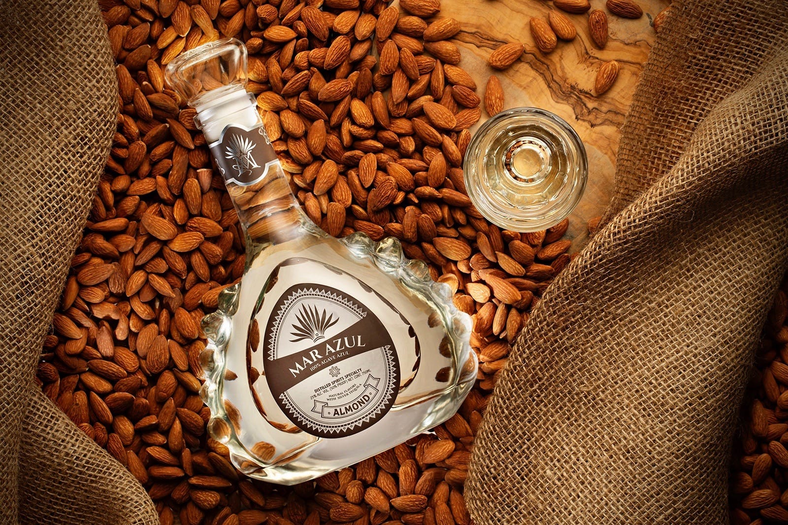 Mar Azul Almond